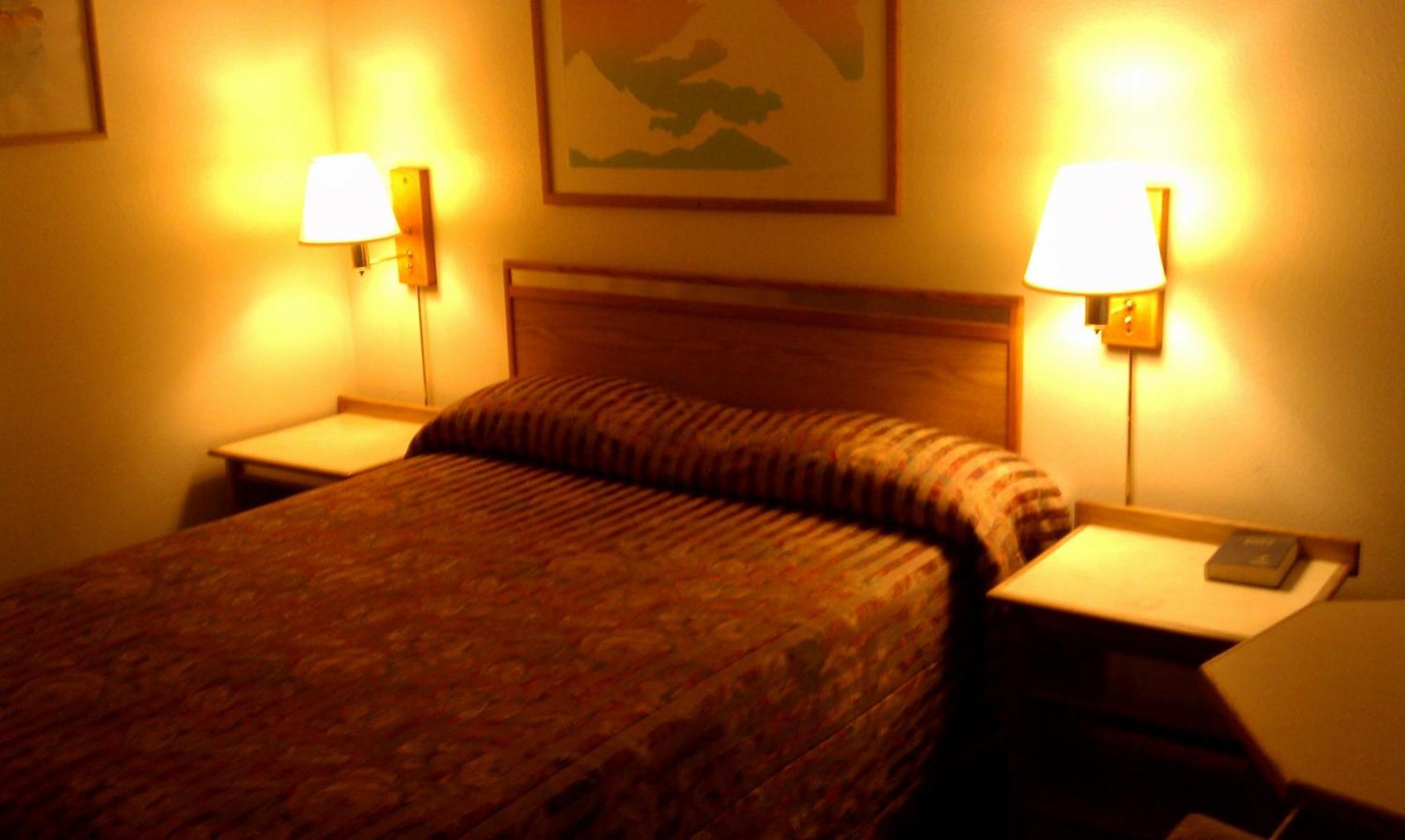 Colorado River Value Inn Bullhead City Exterior photo